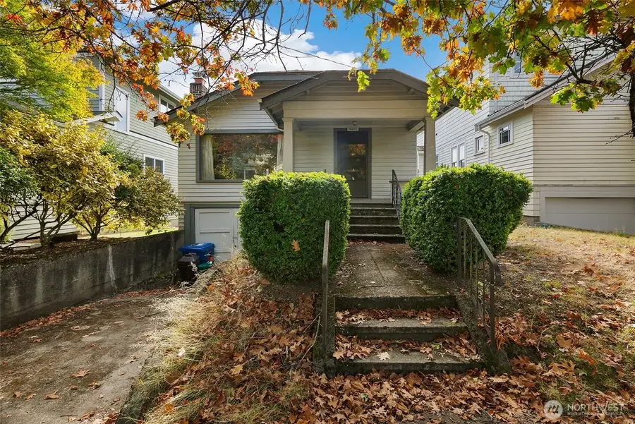 2405 N 40th Street, Seattle, WA 98103 - #3
