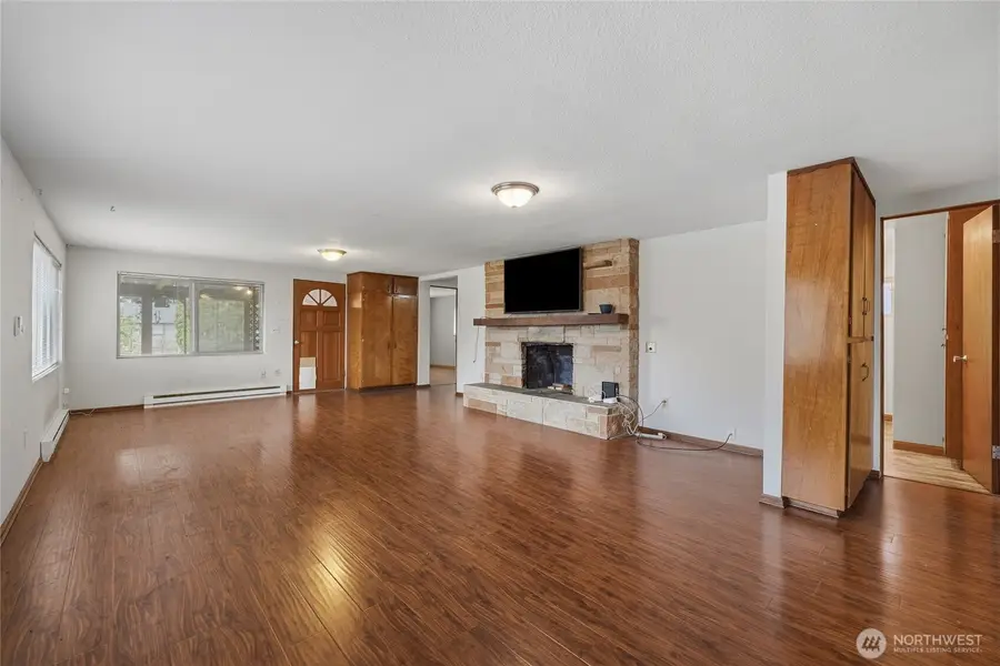 702 E 51st Street, Tacoma, WA 98404 - #3