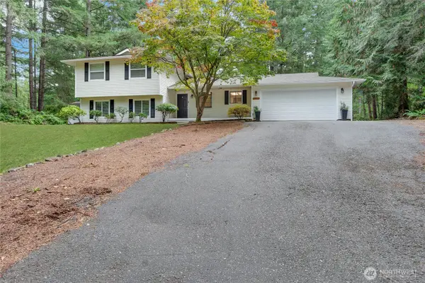 3510 SE St Pauls Ct, Port Orchard, WA 98367