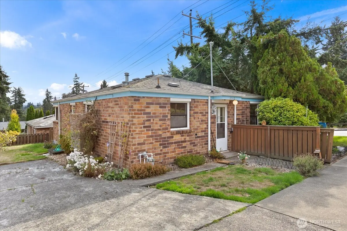 2510 NE 145th Street, Shoreline, WA 98155 - #1