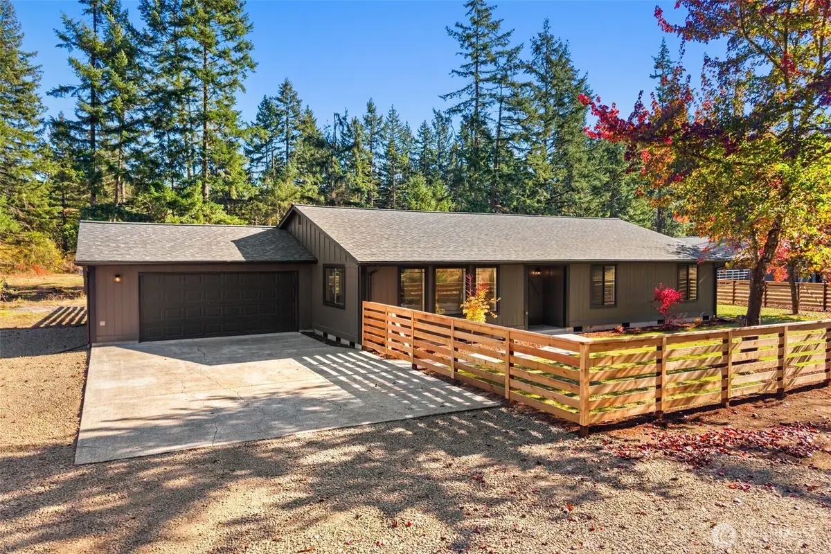 12510 Rainier Acres Road Se, Rainier, WA 98576 - #1