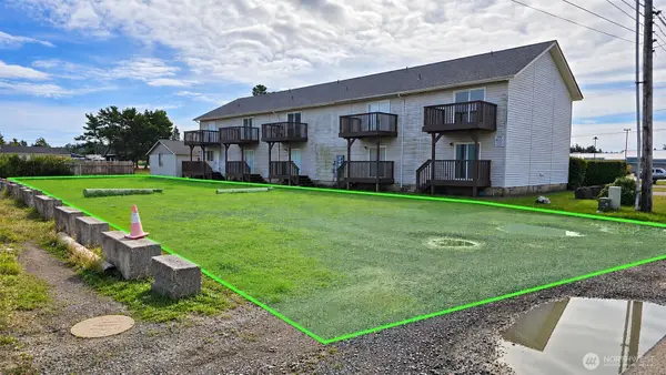 704 Seahorse Avenue Ne #77, Ocean Shores, WA 98569