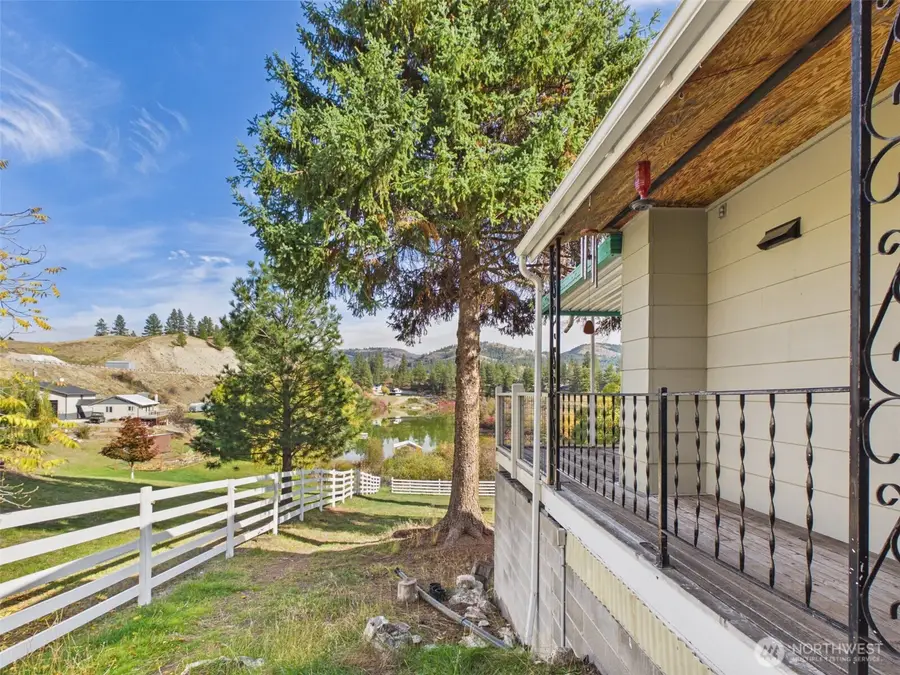7 N Lake Lane, Republic, WA 99166 - #3