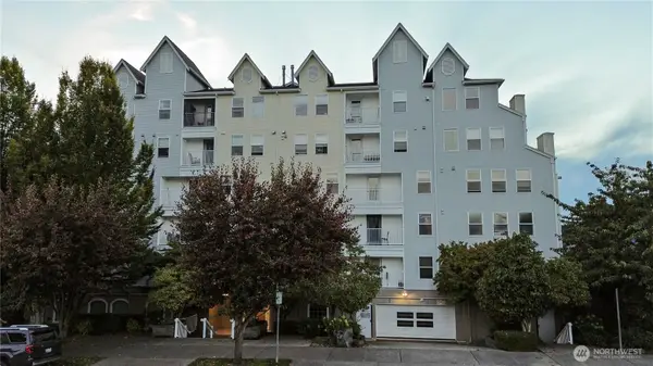 2522 Rucker Avenue #408, Everett, WA 98201
