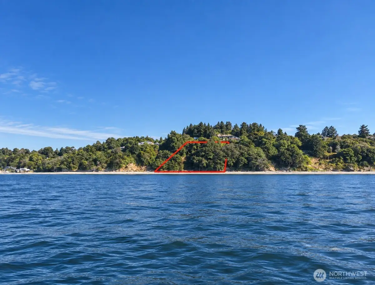 8118 E Side Drive Ne, Tacoma, WA 98422 - #1