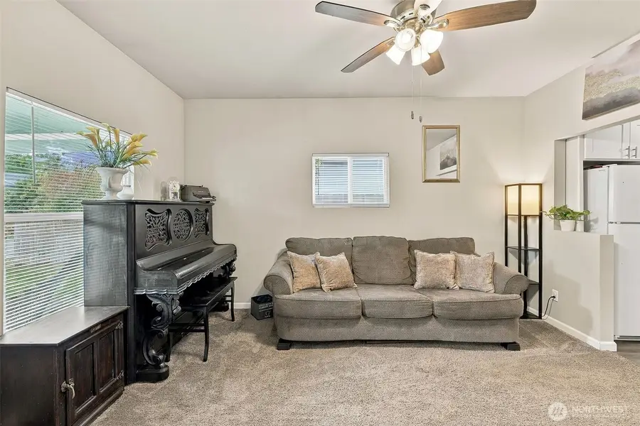 303 G Street Se, Auburn, WA 98002 - #3