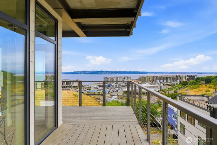 5204 N Bennett Street #311, Ruston, WA 98407 - #2