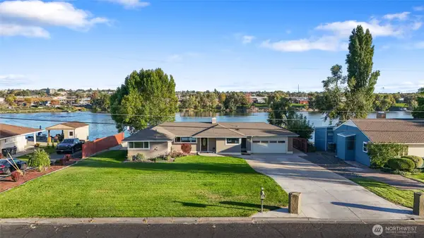 303 W Northshore Drive, Moses Lake, WA 98837