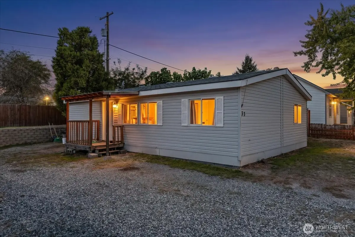 33 Goodfellow Avenue, Electric City, WA 99123 - #1