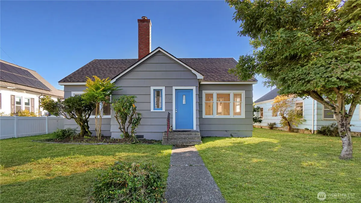 2722 Pacific Avenue, Hoquiam, WA 98550 - #1