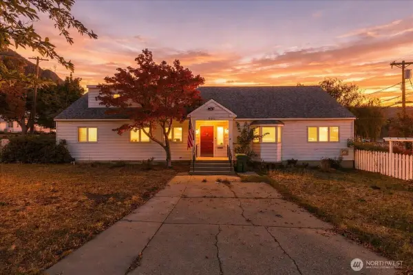 201 Columbia Avenue, Coulee Dam, WA 99116