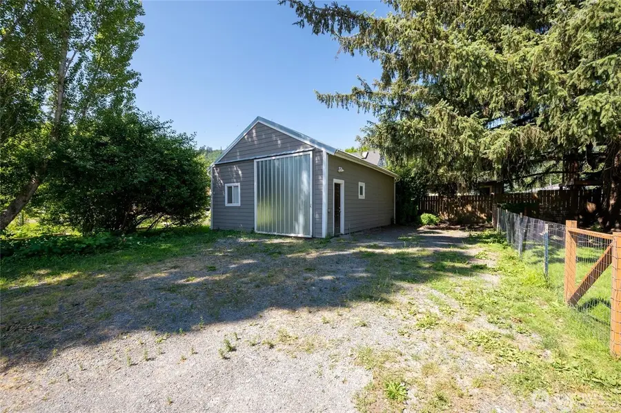 2071 Valley Hwy 9, Deming, WA 98244 - #3