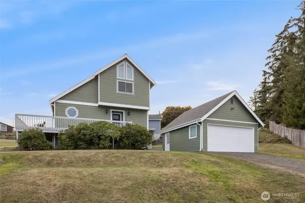 1330 Winston Drive, Freeland, WA 98249