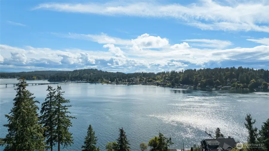 9001 Warren Drive Nw, Gig Harbor, WA 98335 - #2