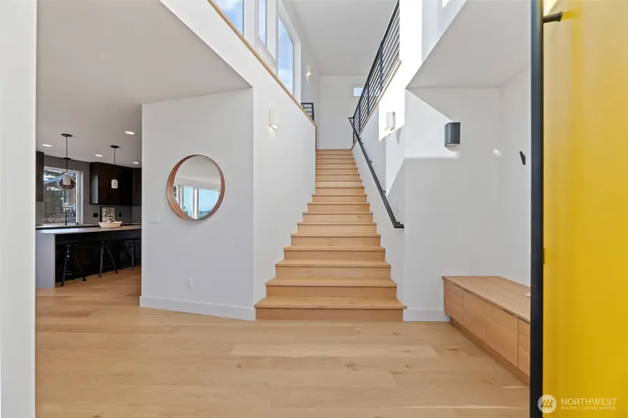 6203 52nd Avenue S, Seattle, WA 98118 - #2
