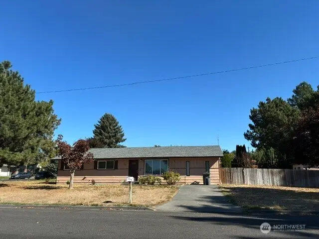 701 S 5th Avenue, Othello, WA 99344 - #1