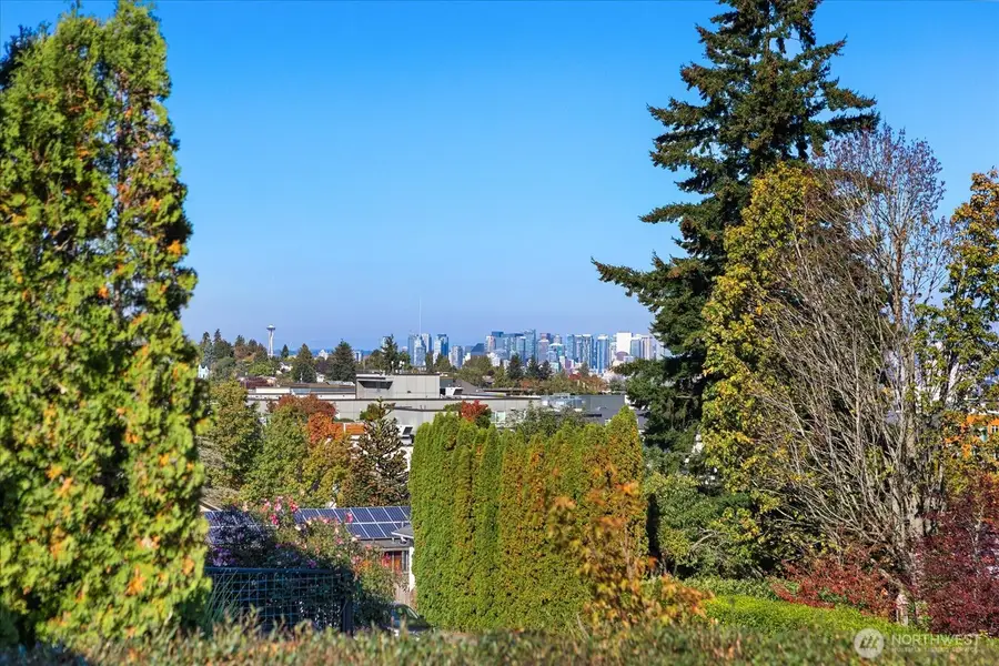 4847 41st Avenue Sw, Seattle, WA 98116 - #3