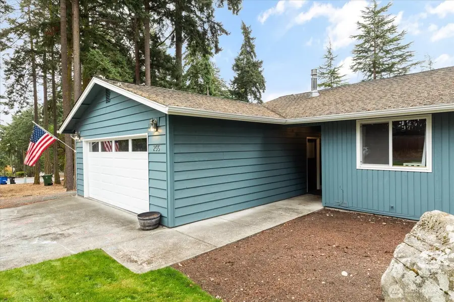 255 NW Columbia Drive, Oak Harbor, WA 98277 - #3