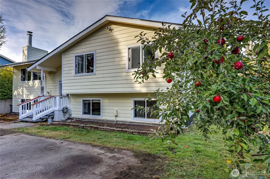 2072 Sidney Avenue, Port Orchard, WA 98366 - #2