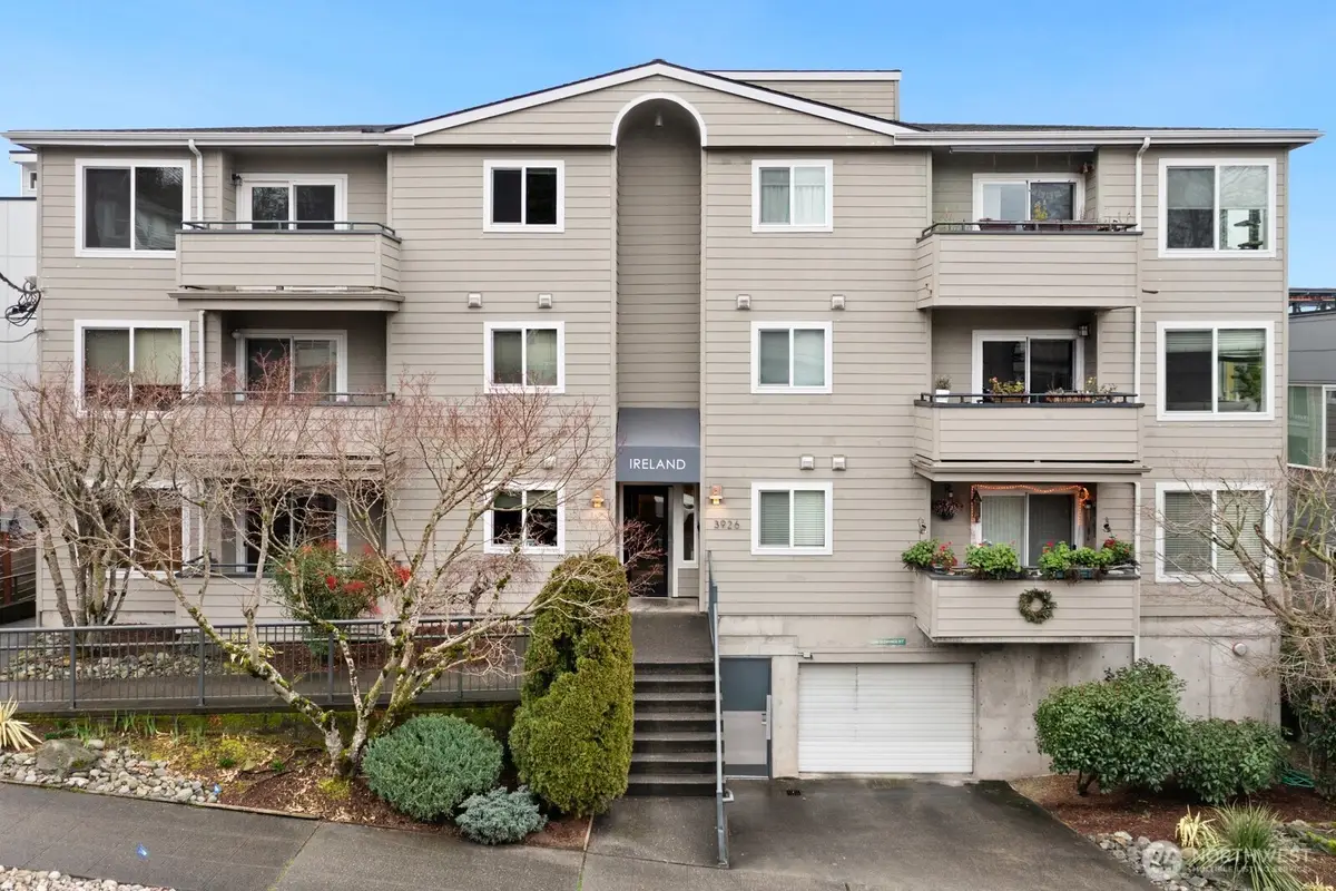 3926 1st Avenue Ne #31, Seattle, WA 98105 - #1