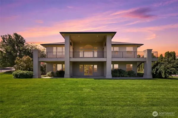 1021 Country Court, Richland, WA 99352