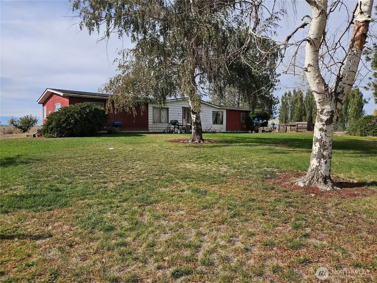 9342 J.4 Road Nw, Ephrata, WA 98823 - #1