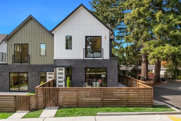 18607 104th Avenue Ne, Bothell, WA 98011