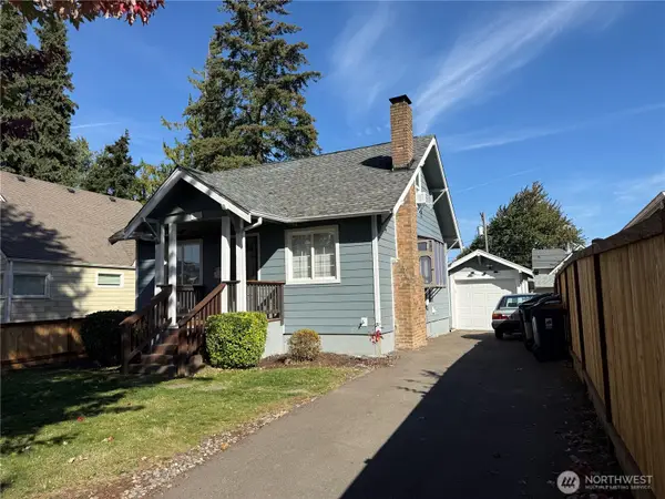 3855 Tacoma Avenue S, Tacoma, WA 98418