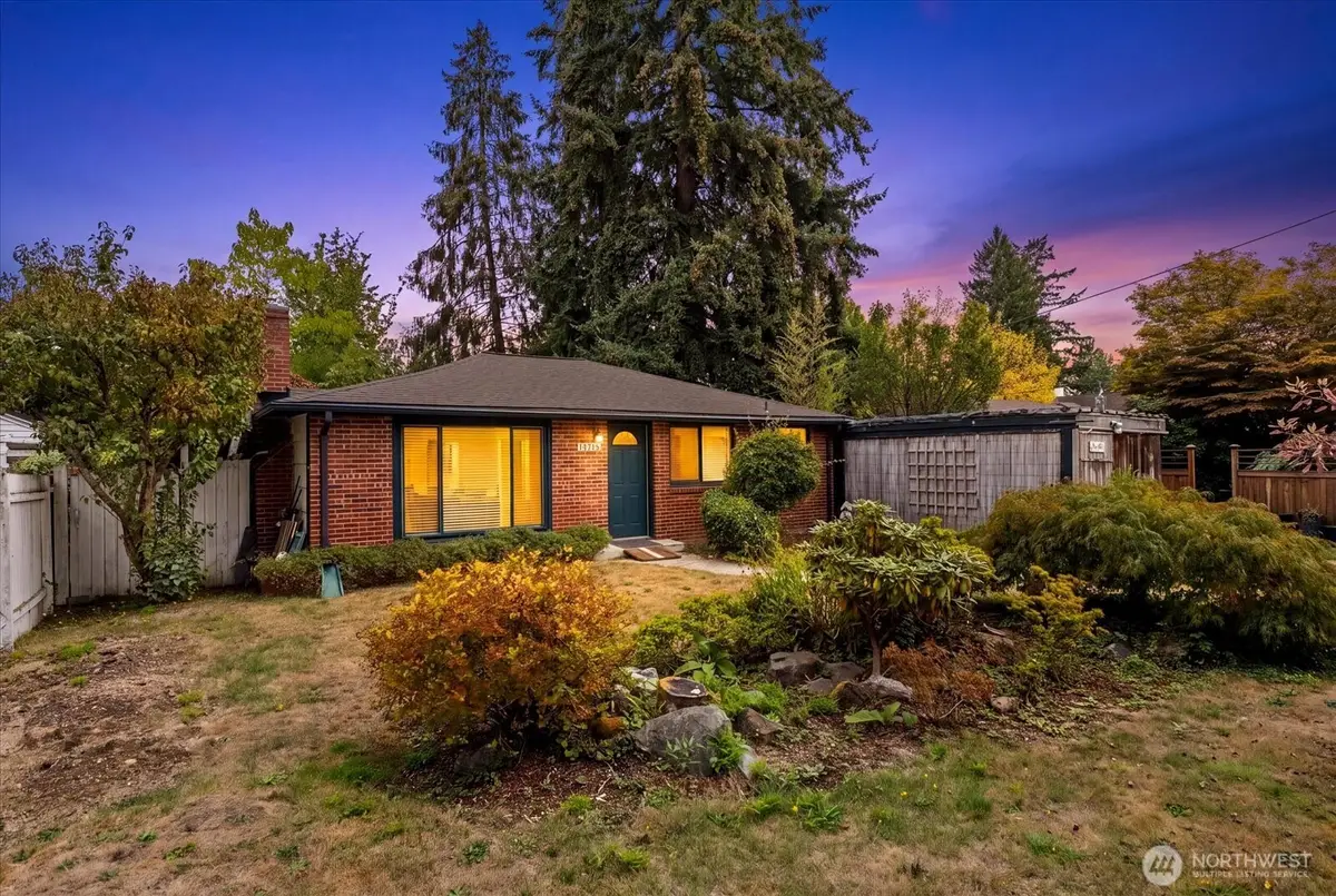 14714 31st Avenue Ne, Shoreline, WA 98155 - #1