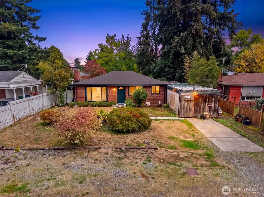 14714 31st Avenue Ne, Shoreline, WA 98155 - #2