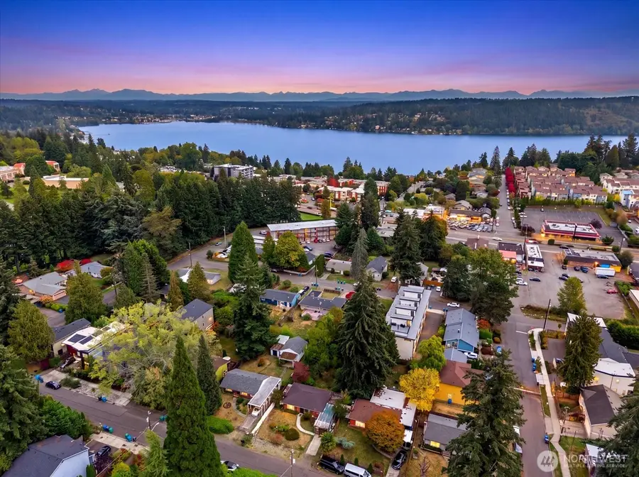 14714 31st Avenue Ne, Shoreline, WA 98155 - #3