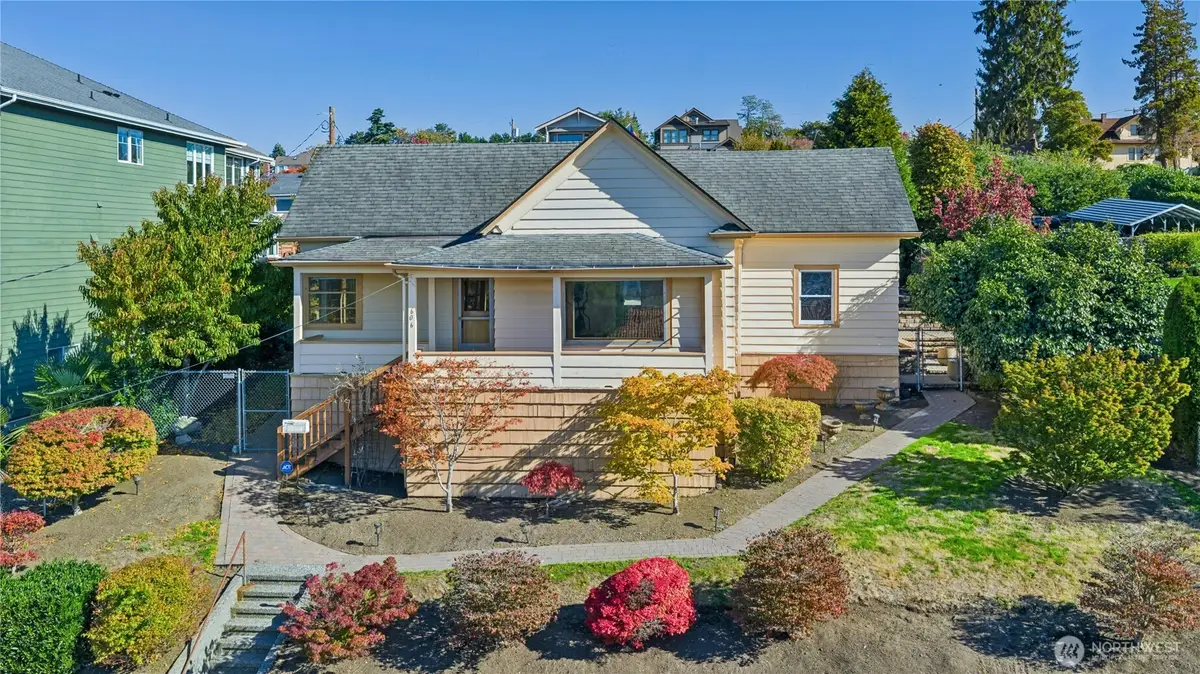 606 Renton Avenue S, Renton, WA 98057 - #1