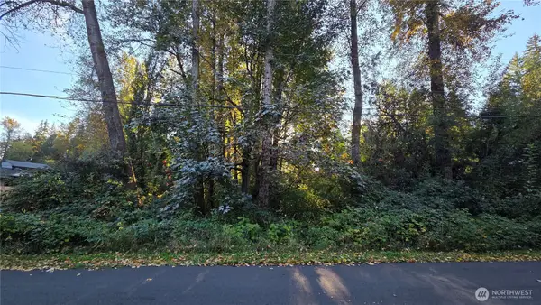 15323 207th Place Se #5, Renton, WA 98059