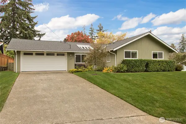 15605 NE 1st Street, Bellevue, WA 98008