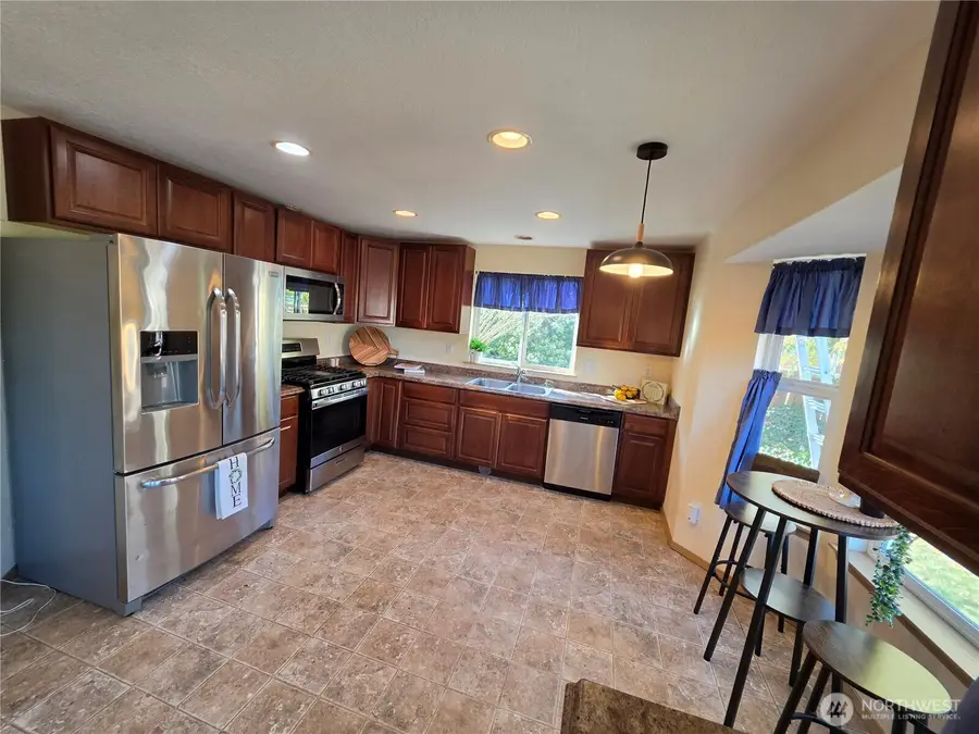 15738 Woodland Court Se, Yelm, WA 98597 - #3