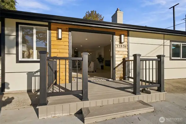 12826 14th Avenue Sw, Burien, WA 98146