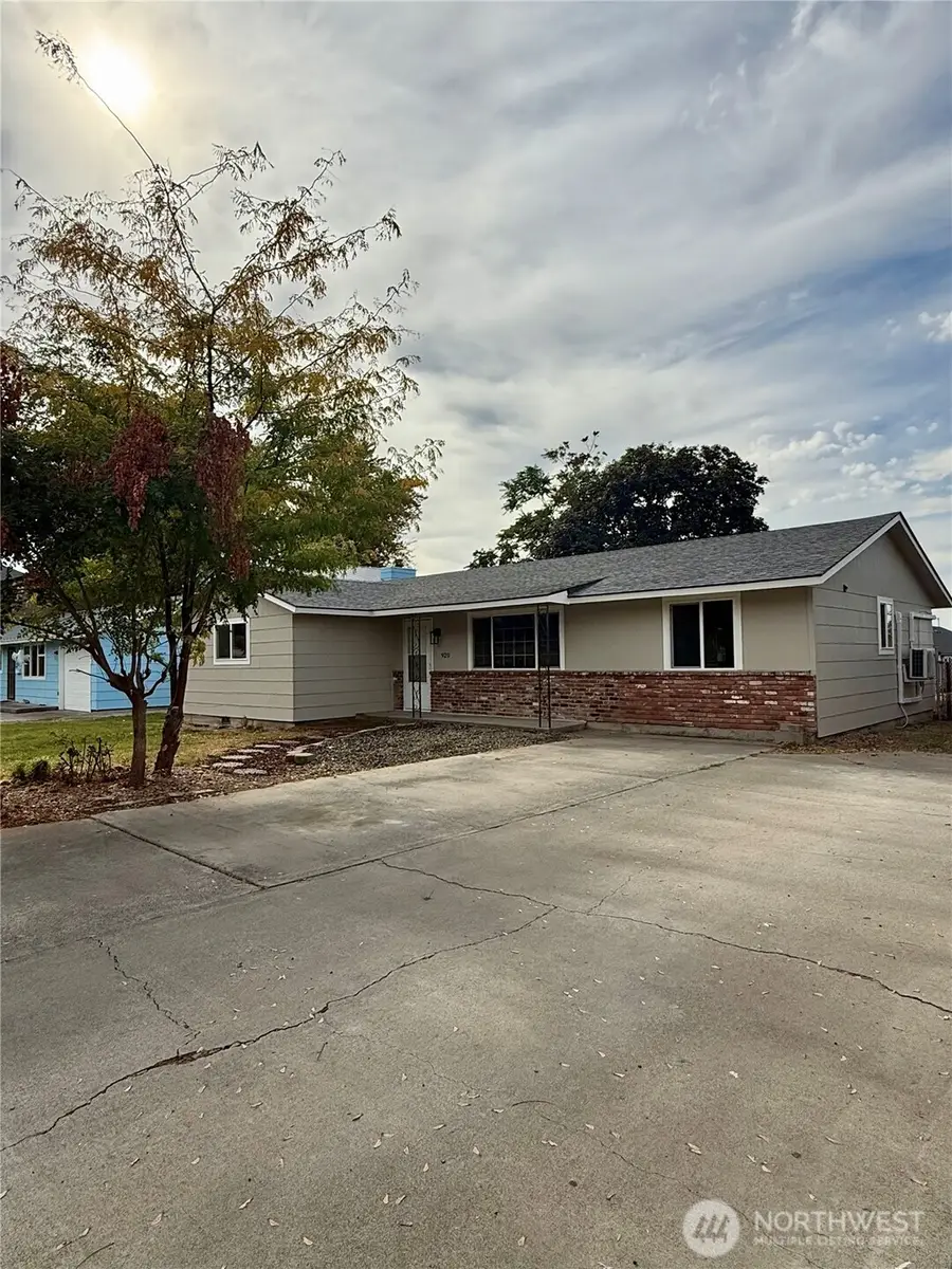920 S Garden Drive, Moses Lake, WA 98837 - #2