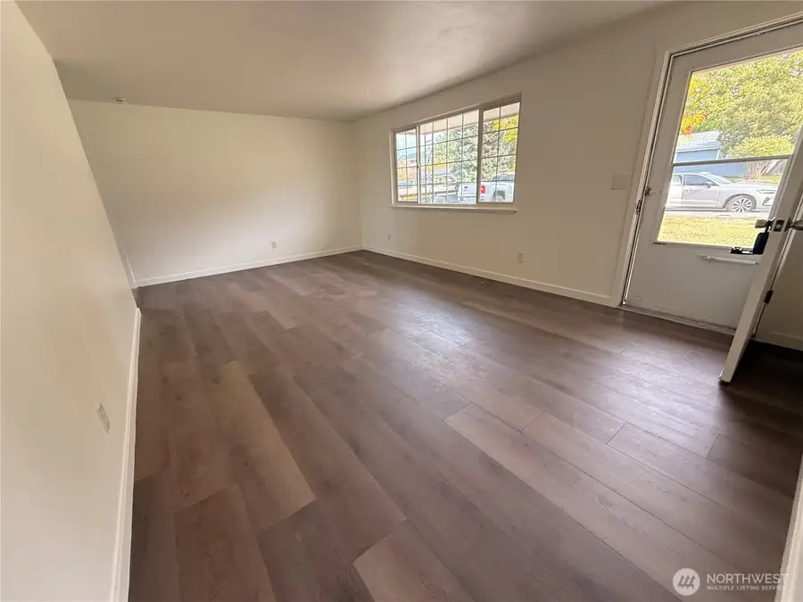 920 S Garden Drive, Moses Lake, WA 98837 - #3