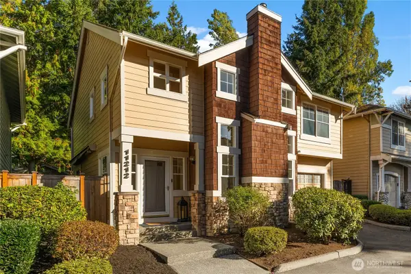 11212 122nd Lane Ne #7, Kirkland, WA 98033
