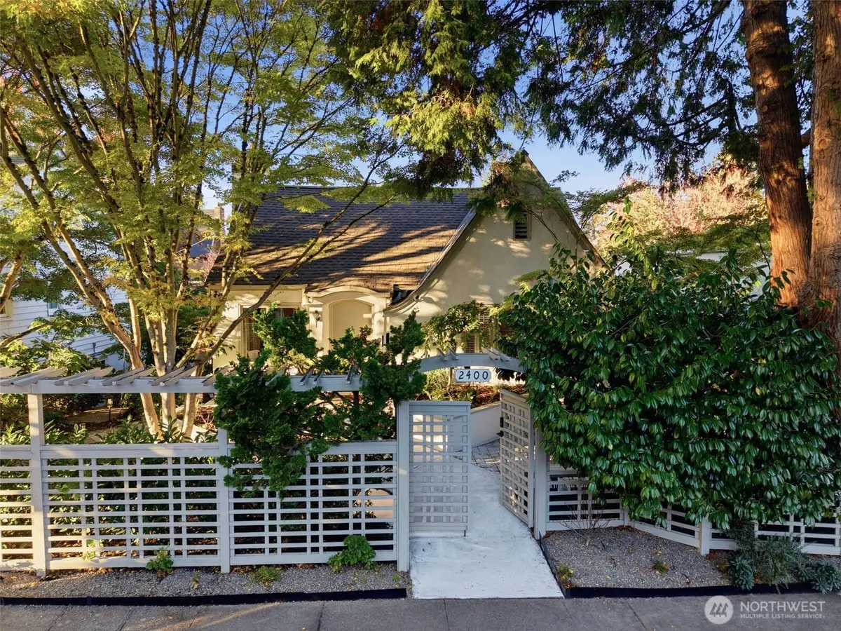 2400 E Roanoke Street, Seattle, WA 98112 - #1