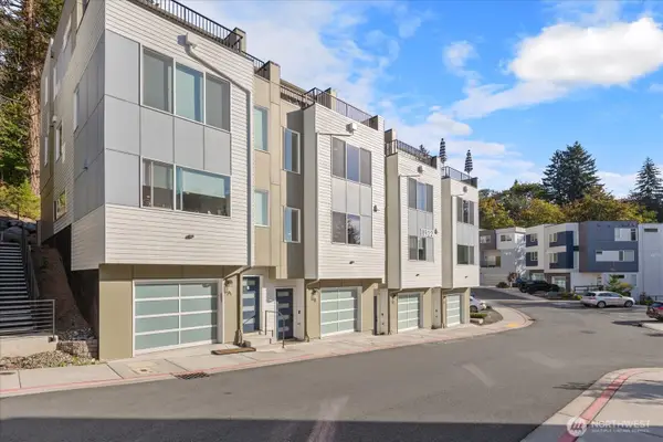8922 NE 173rd Place #B, Bothell, WA 98011