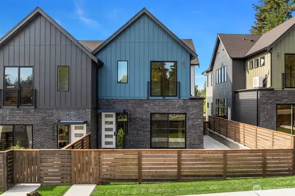 18603 104th Avenue Ne, Bothell, WA 98011