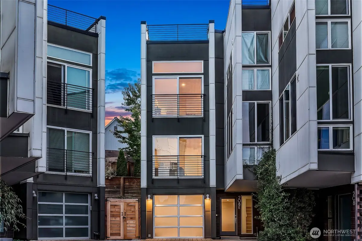 208 16th Avenue #E, Seattle, WA 98122 - #1