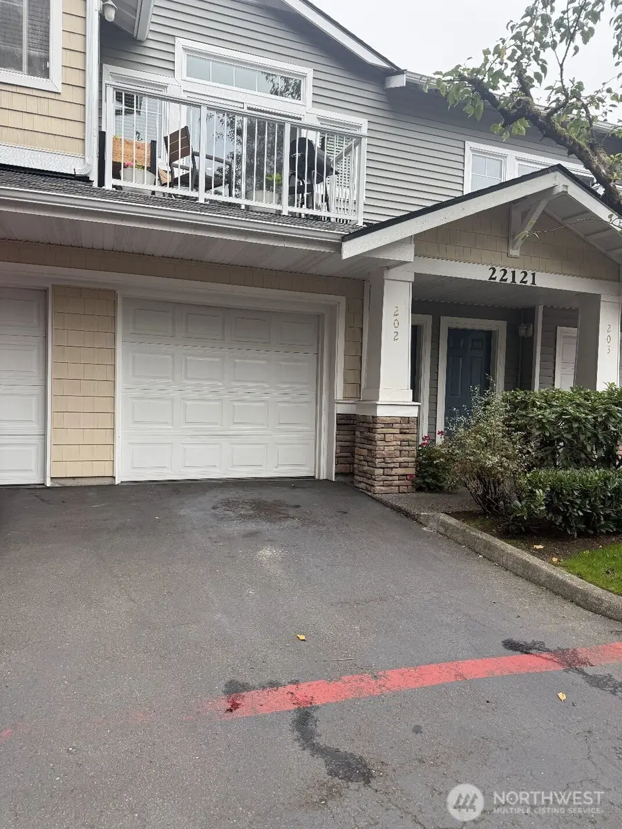 22121 41st Place S #202, Kent, WA 98032 - #2