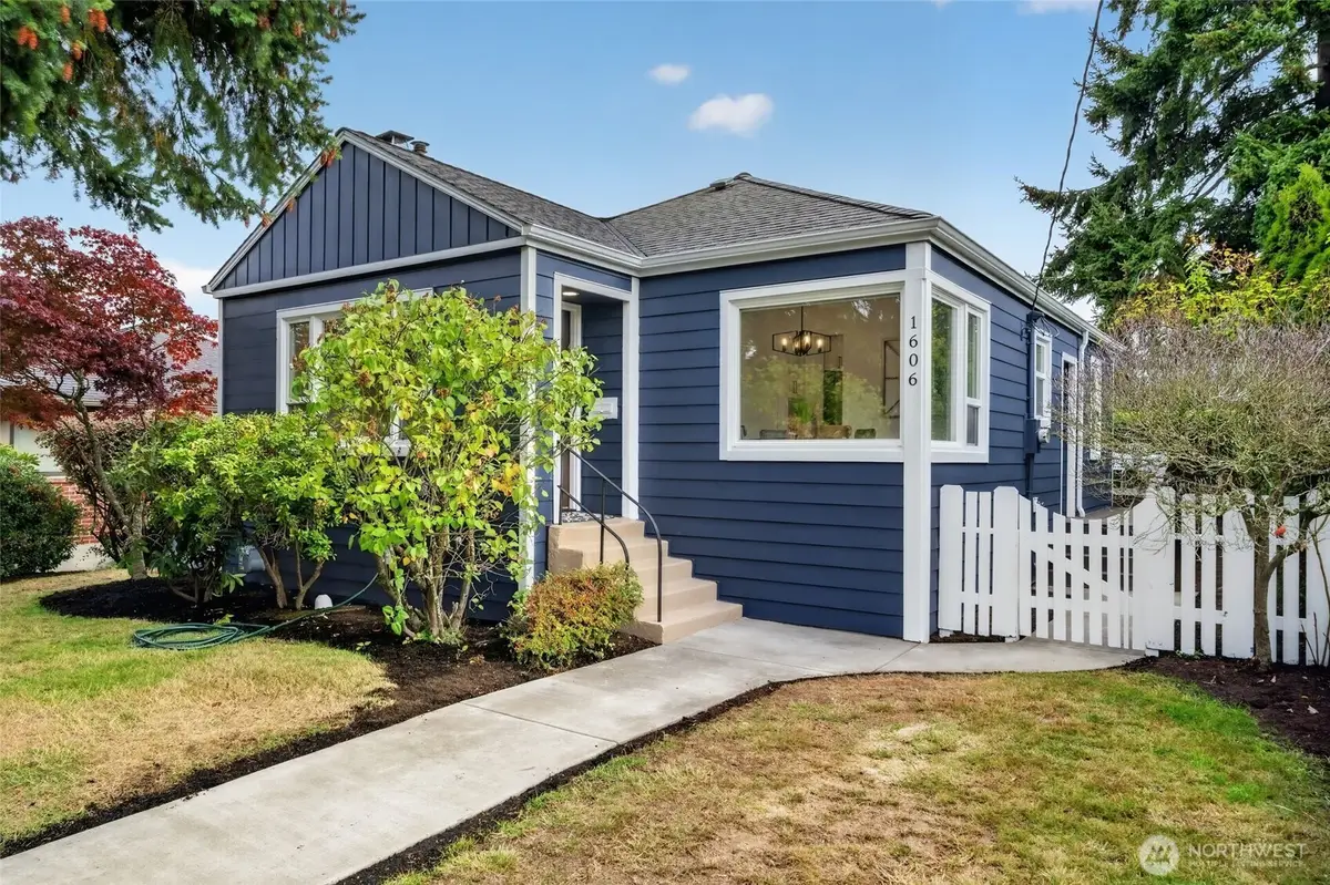 1606 42nd Avenue Sw, Seattle, WA 98116 - #1