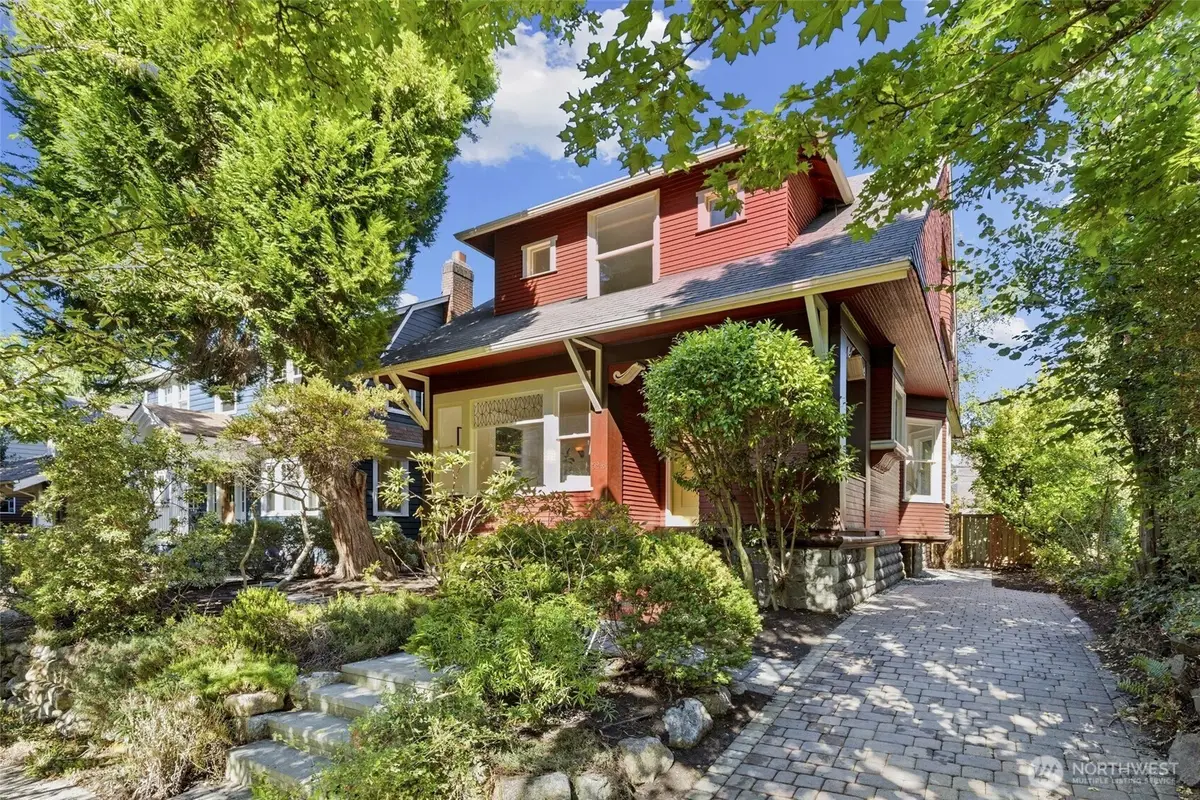 5246 12th Avenue Ne, Seattle, WA 98105 - #1