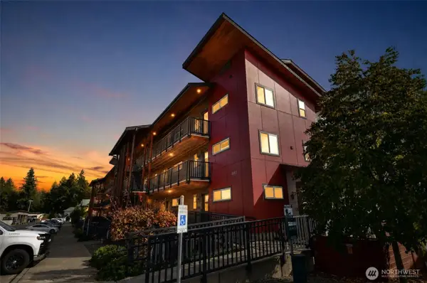 1882 Front Street #401, Lynden, WA 98264