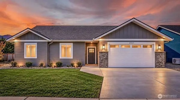 2503 Plateau Drive, East Wenatchee, WA 98802
