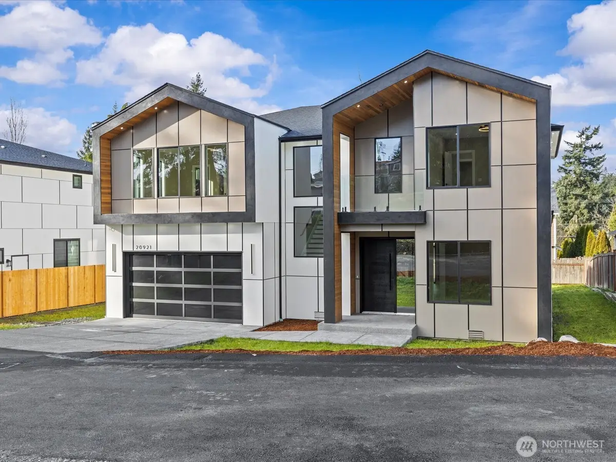 20921 1st Place S, Des Moines, WA 98198 - #1