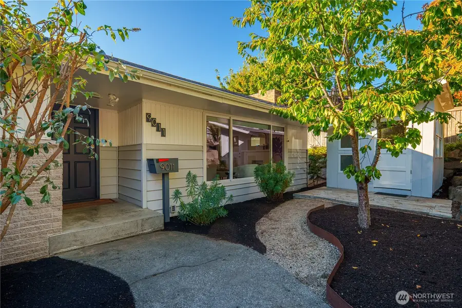 9011 44th Avenue Sw, Seattle, WA 98136 - #2